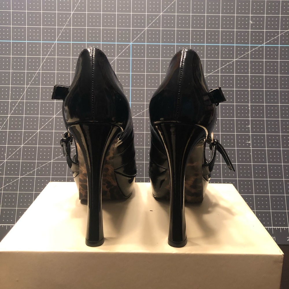 Guess Heels - Picture 4 of 5